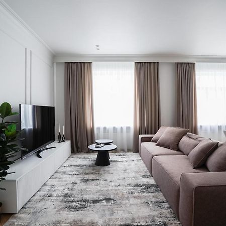 Cozy Apartment In The Quiet Center Of Riga Esterno foto