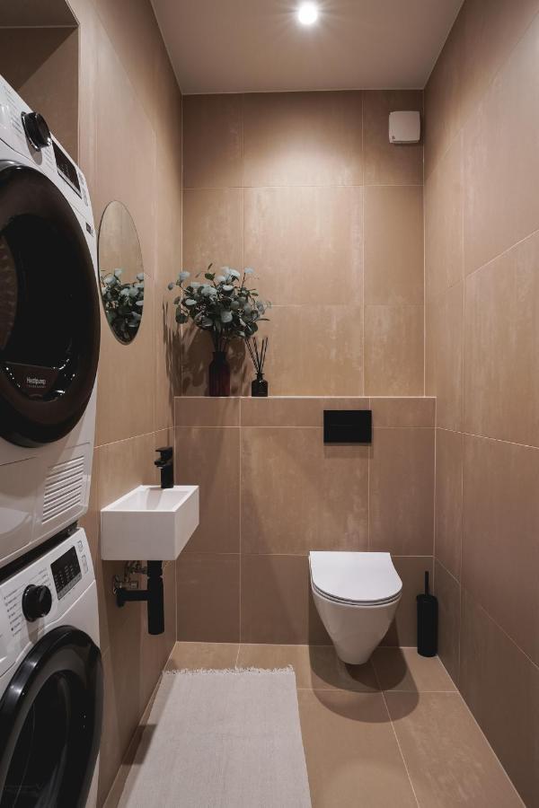 Cozy Apartment In The Quiet Center Of Riga Esterno foto