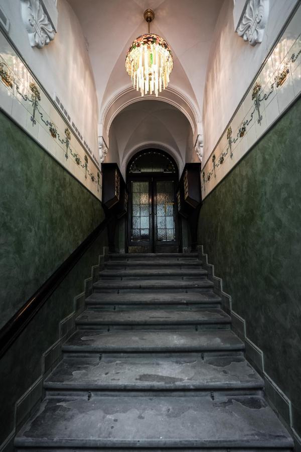 Cozy Apartment In The Quiet Center Of Riga Esterno foto