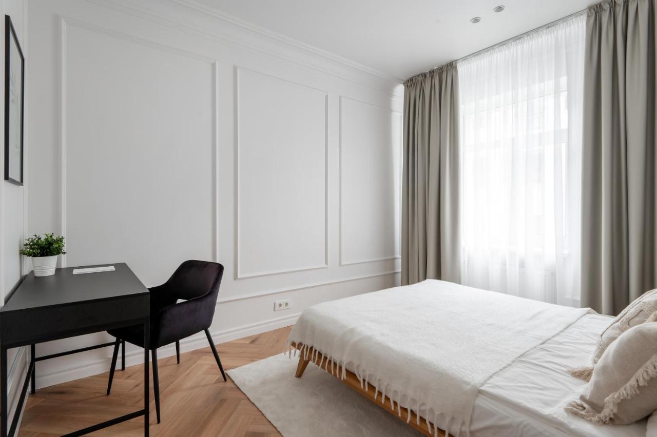 Cozy Apartment In The Quiet Center Of Riga Esterno foto