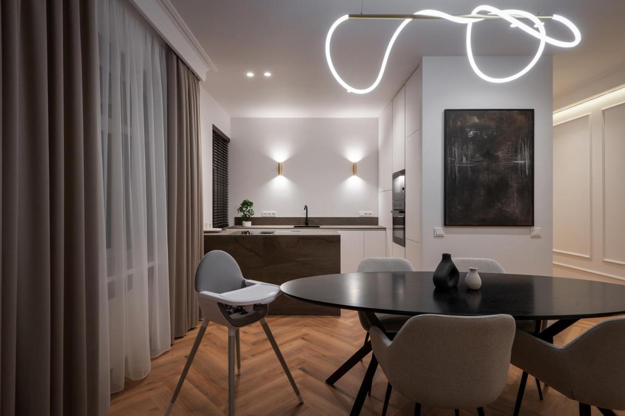 Cozy Apartment In The Quiet Center Of Riga Esterno foto